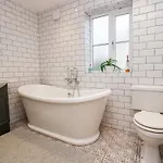 Rose House Nyaraló *