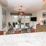 Nyaraló Rose House Windermere